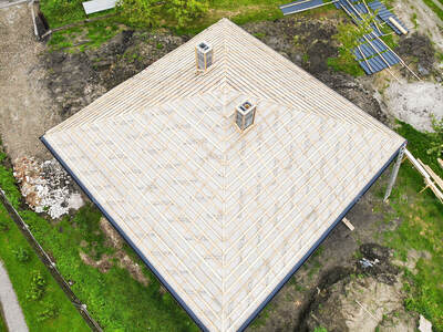 Łacenie dachu domu w technologii szkieletowej, Chybie, Czechowice-Dziedzice
