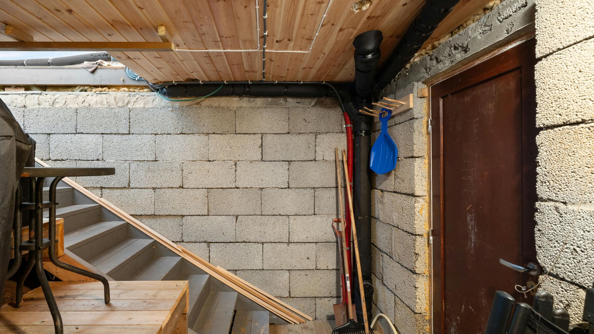 Czy opłaca się budować piwnicę w domu szkieletowym