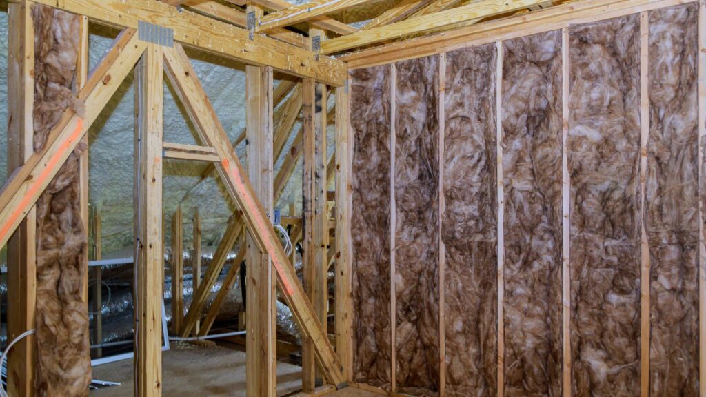 Mostki termiczne w domach szkieletowych